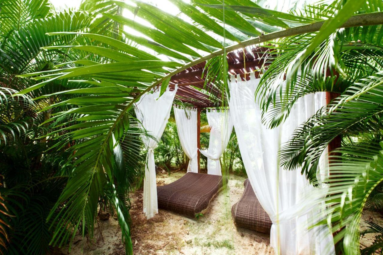 بونتا كانا Aventura Village Los Corales Beach And Spa المظهر الخارجي الصورة